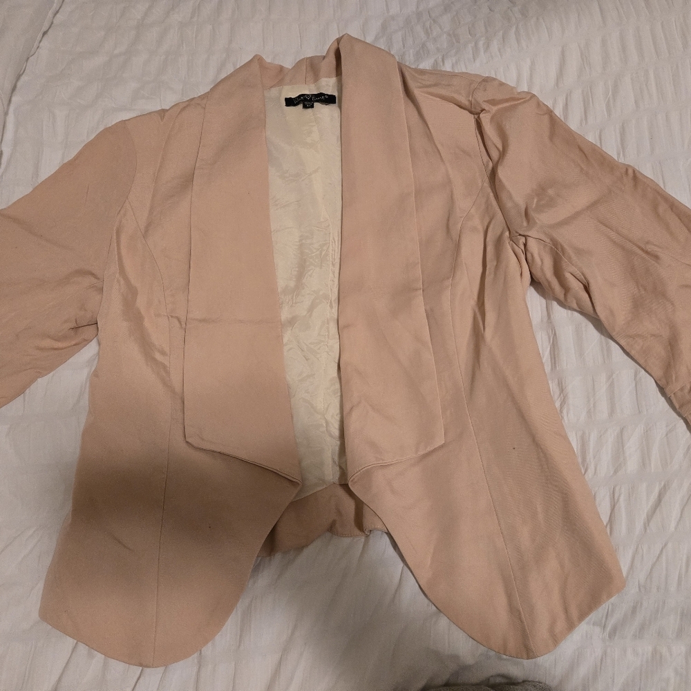 Velvet Heart Women's Blazer in Light Tan